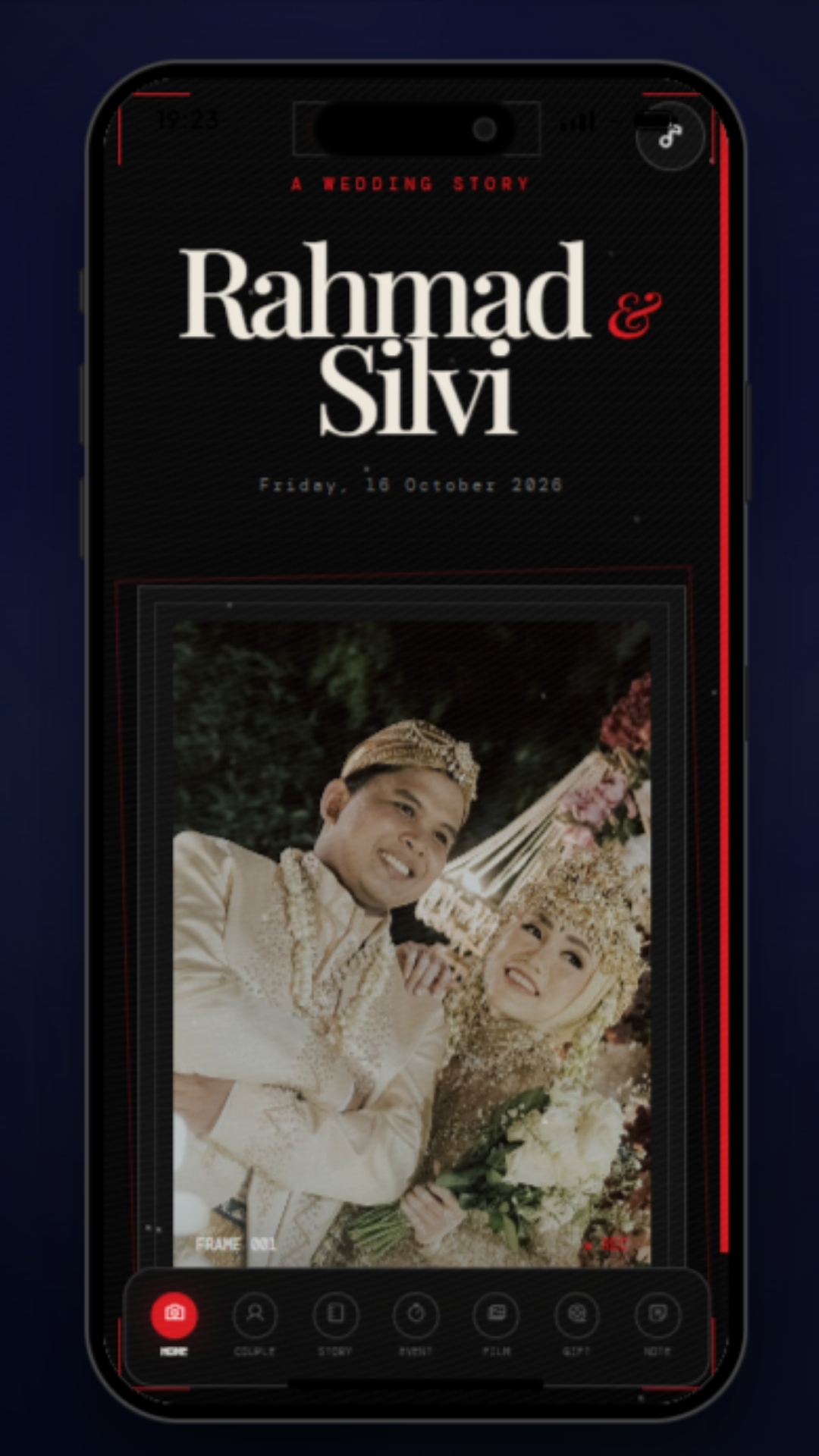 Tema cinematic darkroom — undangan digital Wedding & Pernikahan